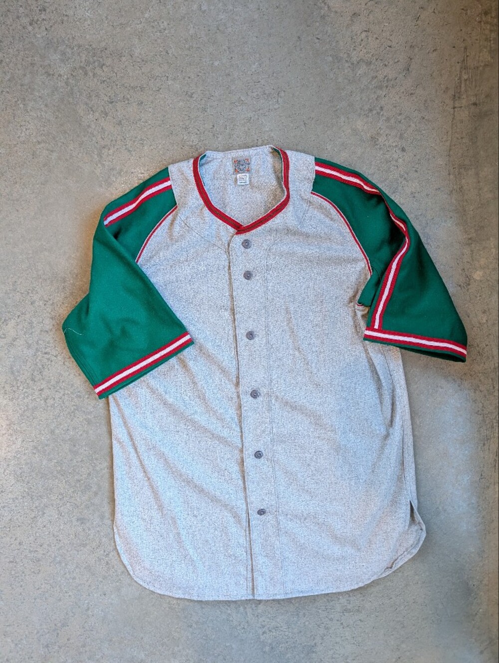 NWOT %100 Wool Ebbets Field Baseball Flannel Jersey Red Green Medium